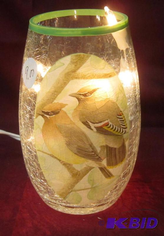 lot 493 image: NEW  5 12 High Lighted Electric Lamp with Bird