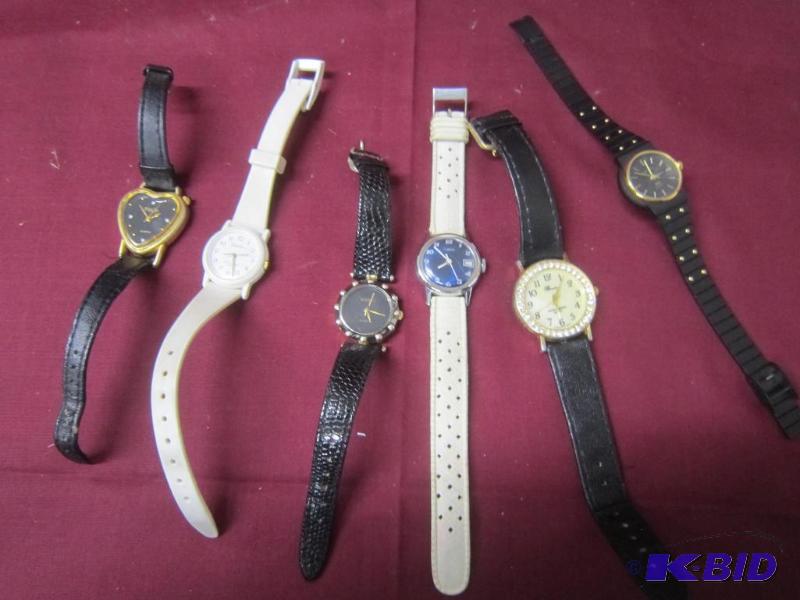 lot 512 image: Ladies Watches - 4