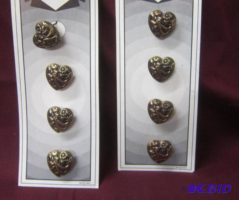 lot 524 image: 8 Matching Button Covers