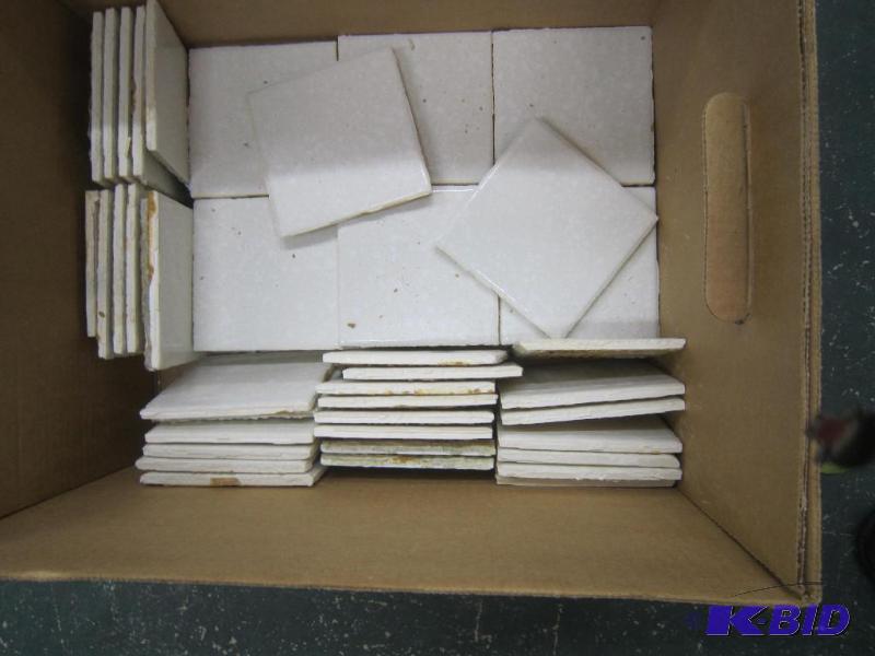 lot 531 image: Box Lot of Bathroom Titles - White and Almond