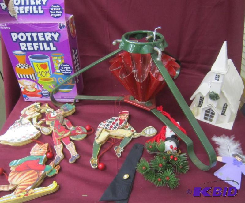 lot 538 image: Box Lot