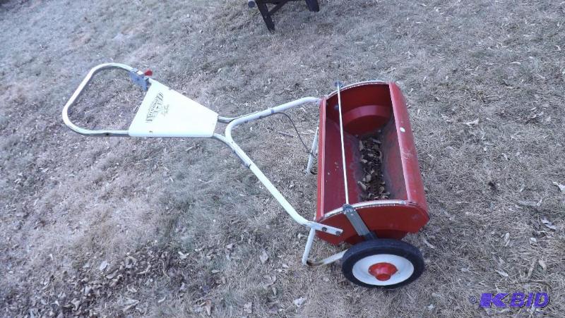 Ace Hardware Deluxe Seed or Fertilizer Spread...