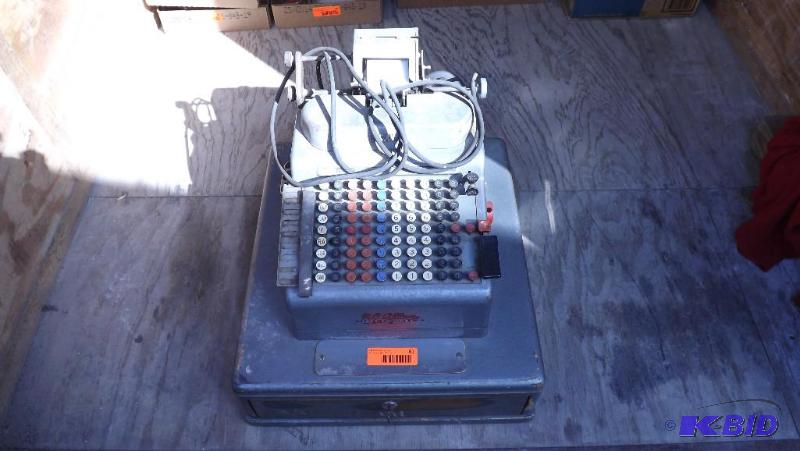 RC Allen Business Machines Cash Register. Key...