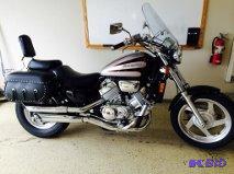 lot 1 image: Honda Magna 750 Motorcycle
