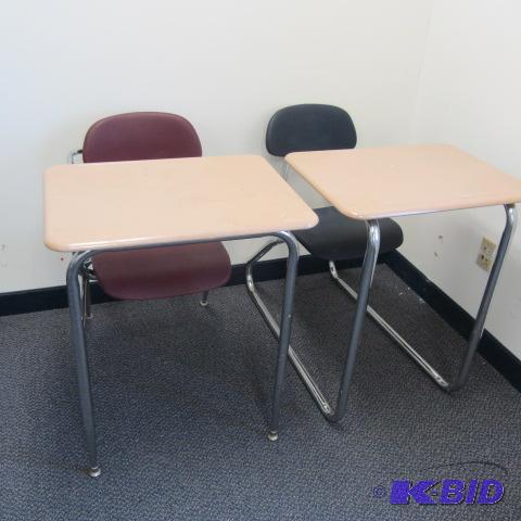 lot 11 image: Study Desks