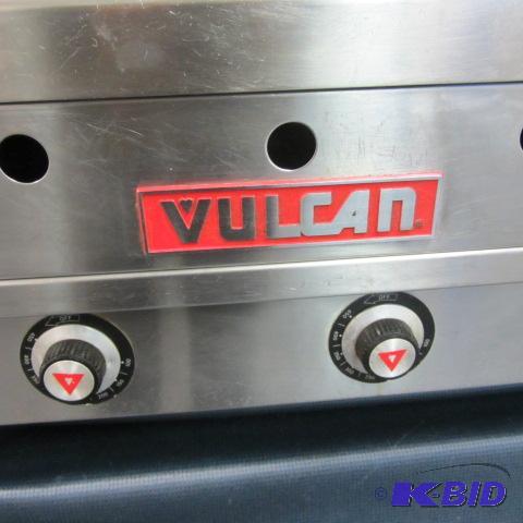 lot 2 image: Vulcan Commercial Gas Grill