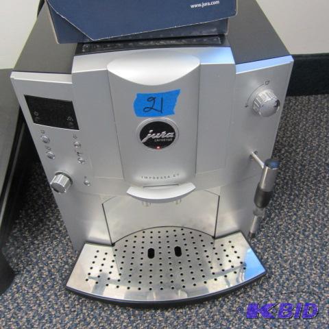 lot 21 image: Jura Espresso Machine