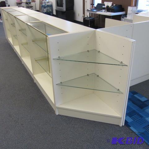 lot 4 image: Retail Counter