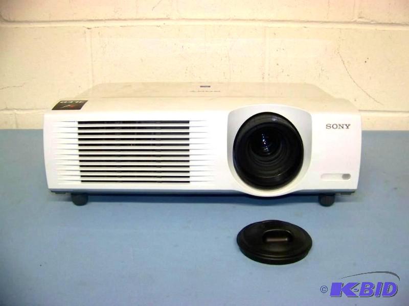 lot 28 image: Sony, VPL-PX41, LCD Projector