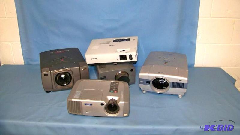 lot 51 image: (5) Digital, Multimedia Projectors for PARTS  REPAIR