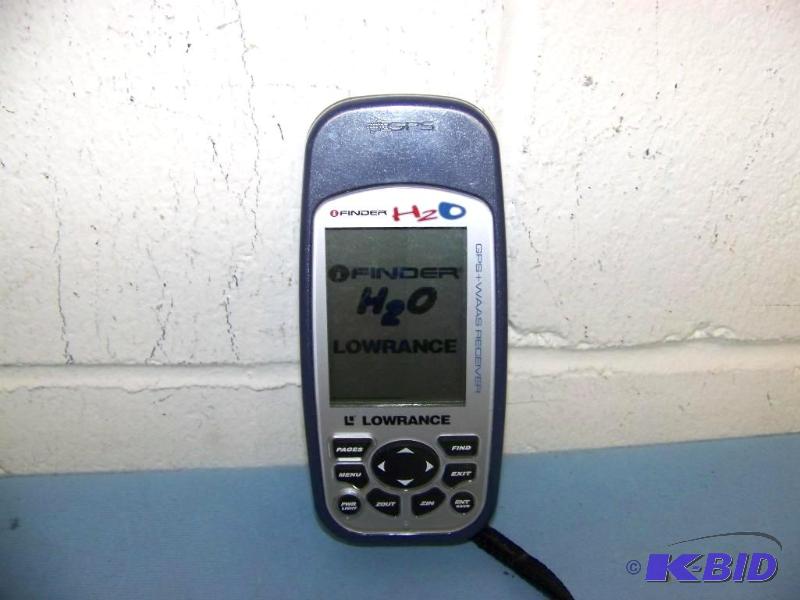 lot 71 image: Lowrance, iFinder H2O, GPS and WAAS Receiver