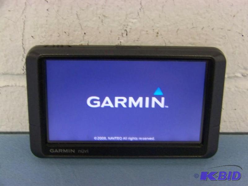 lot 72 image: Garmin, Nuvi, GPS Navigation Device