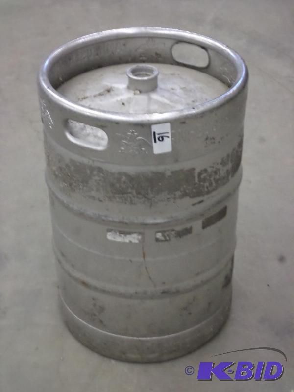 lot 16 image: 16-Gallon Aluminum Keg...
