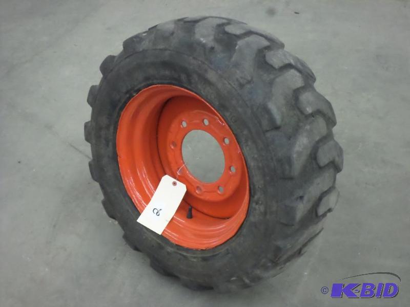 lot 2 image: Bobcat 8-Lug Wheel With 1016.5 Tire, Good Tr...