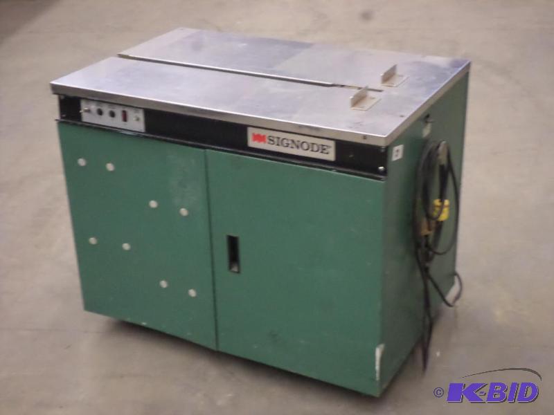 lot 29 image: Signode Model MSB2 115Volt Industrial Banding...