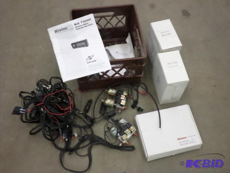lot 42 image: Air-Lift Wireless Air Digital 72000 Air-Lift ...