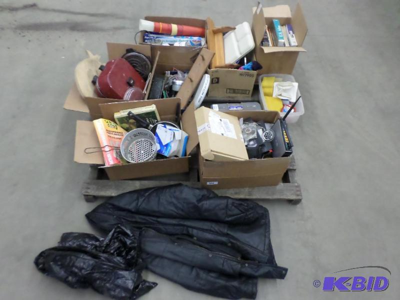 lot 44 image: Pallet Of Misc Electronics, Books, Dishware,...