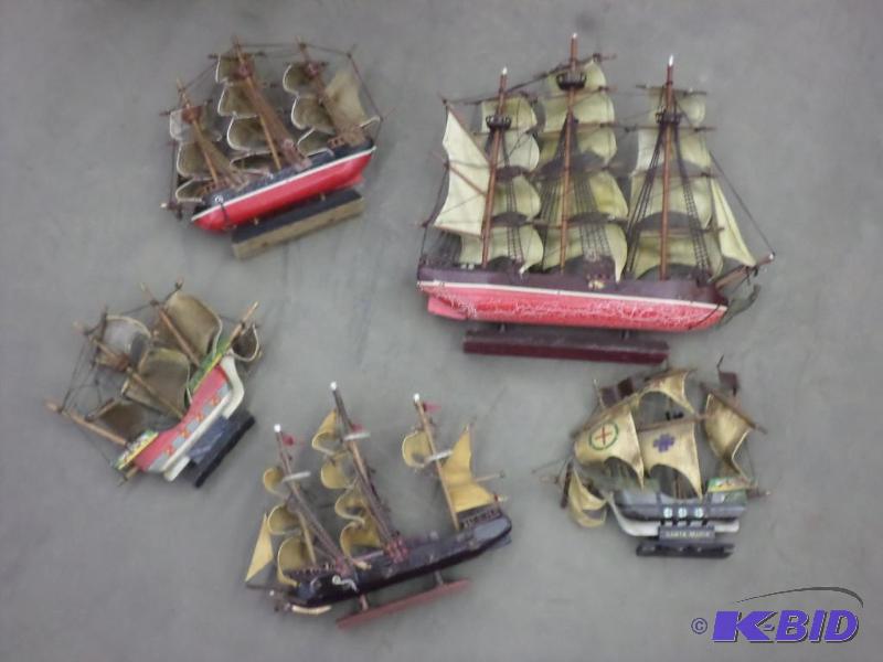 lot 87 image: (5) Model Ships...