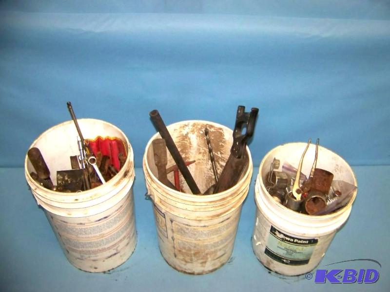 lot 27 image: (3) Buckets of Tools
