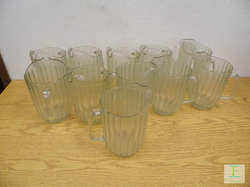 11 Plastic Water Pitchers