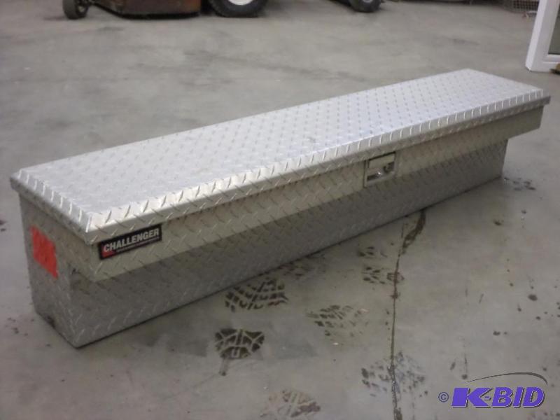 60&quot Challenger Aluminum Diamond Plate Be...