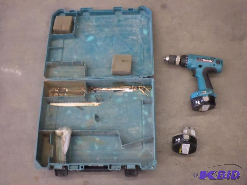 Makita 14.4Volt Cordless Drill With Case, No ...
