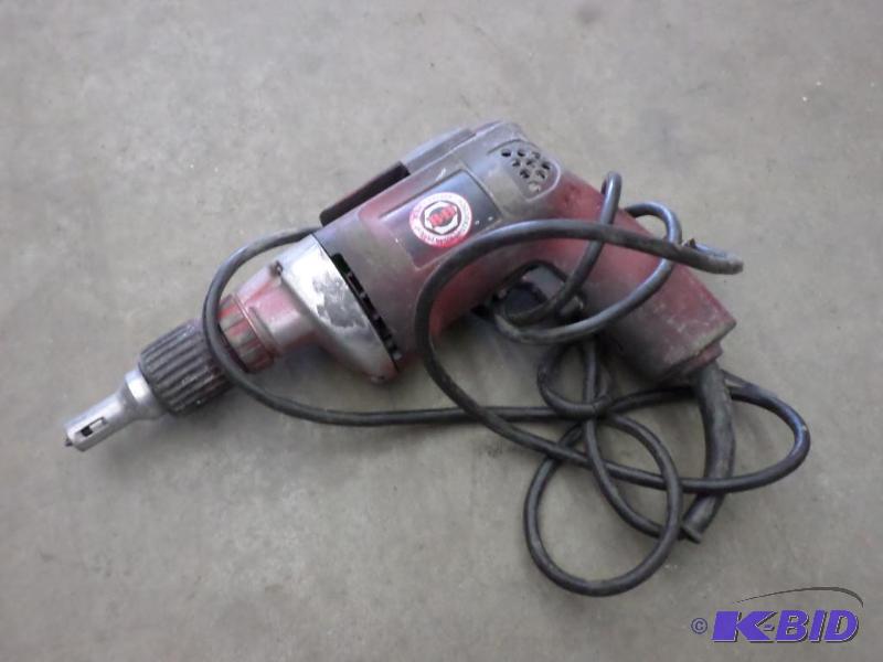 Black &amp Decker Professional 120Volt Screw...