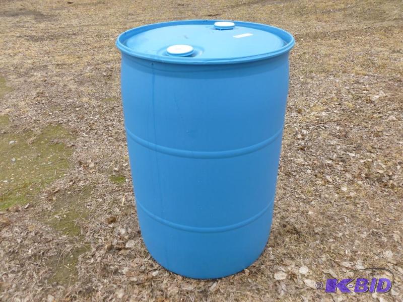 lot 102 image: Large 55 gallon plastic barrel, comes with tw...