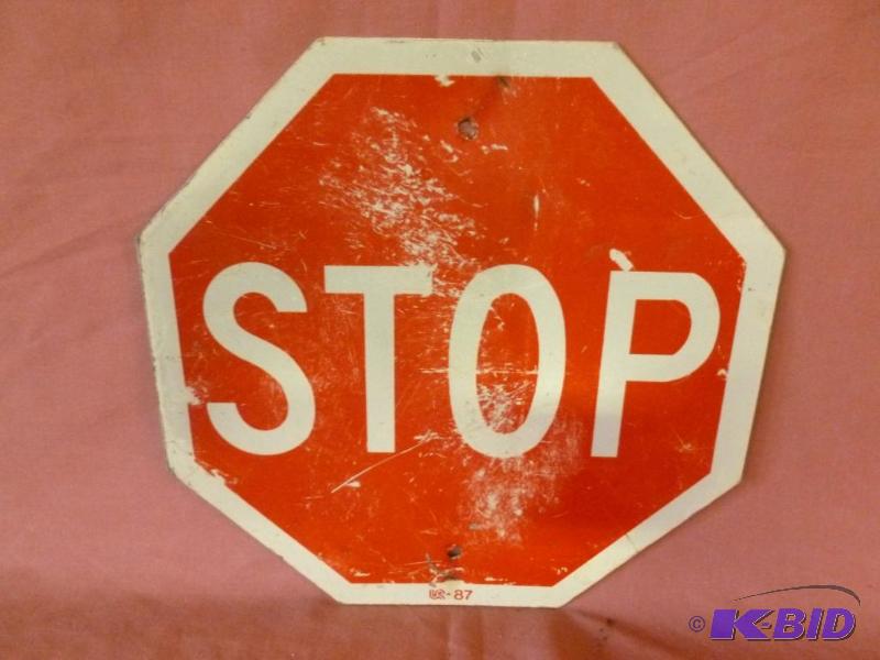 lot 110 image: Heavy gage metal trail sign that measures 12&...