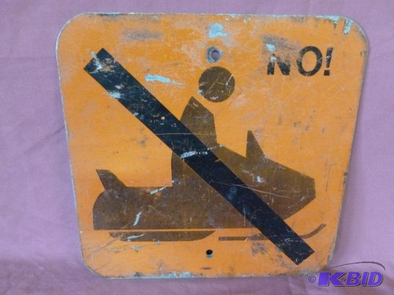 lot 112 image: Heavy gage metal trail sign that measures 12&...