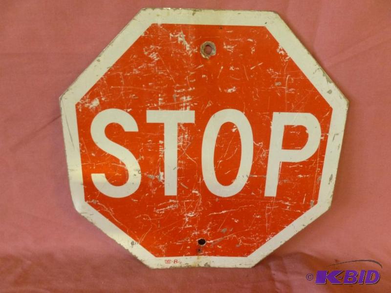 lot 117 image: Heavy gage metal trail sign that measures 12&...
