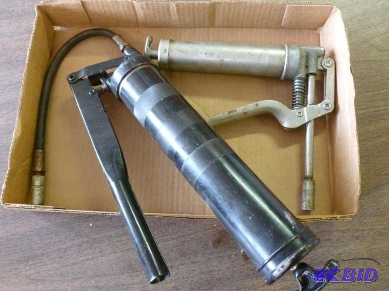lot 130 image: Lot of two good grease guns. ...