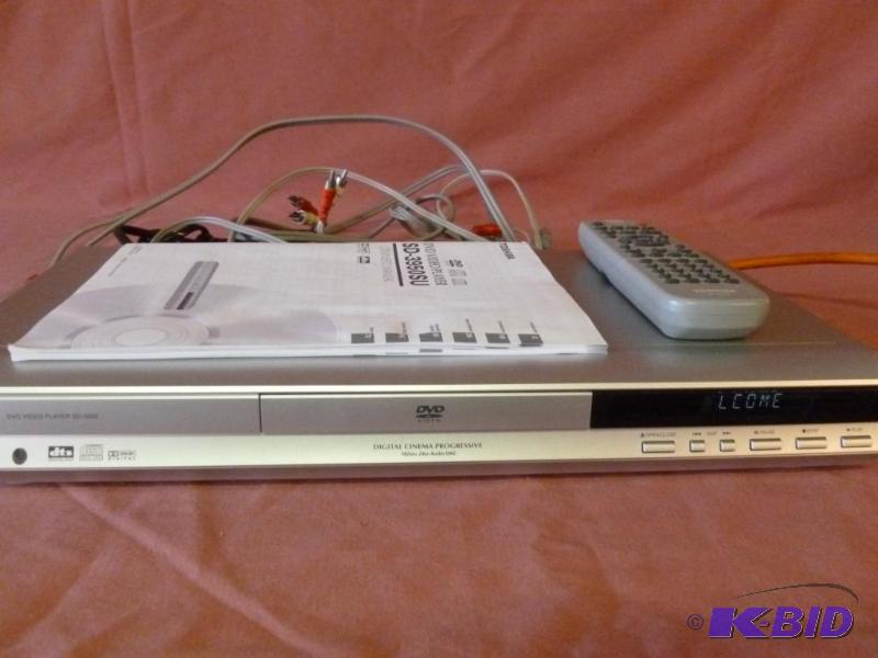 lot 5 image: Toshiba dvd video player model SD-3950, comes...
