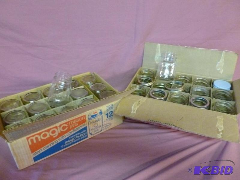 lot 81 image: Lot of 30 good pint sized canning jars. ...