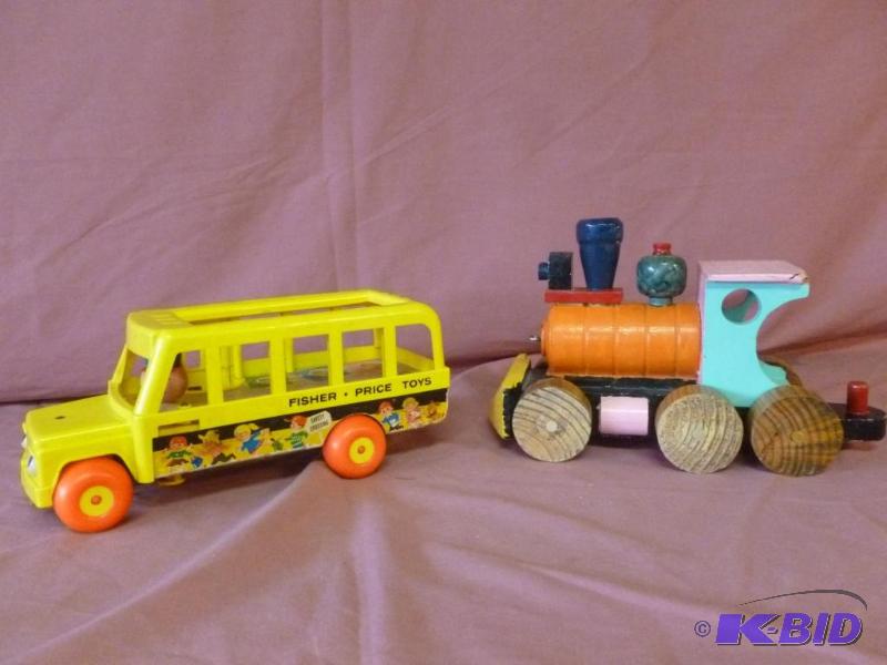 lot 84 image: This lot consists of a large vintage Fisher P...