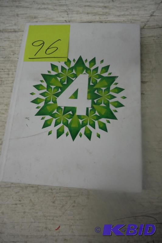 The Sims 4 PRIMA Official Game Guide Collectors Edition (hard cover)