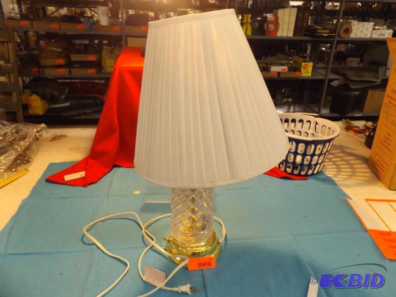 lot 107 image: Lamp with glass base...