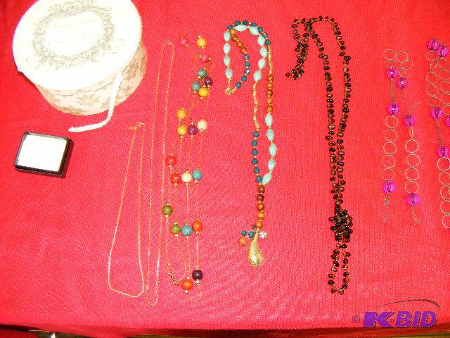 lot 17 image: Lot of Necklaces...