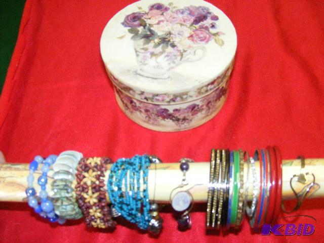 lot 18 image: Lot of Bracelets and round storage box...