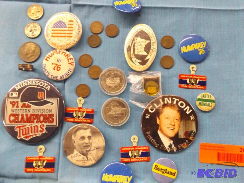 lot 265 image: Lot of Political Buttons, Older US and Canadi...