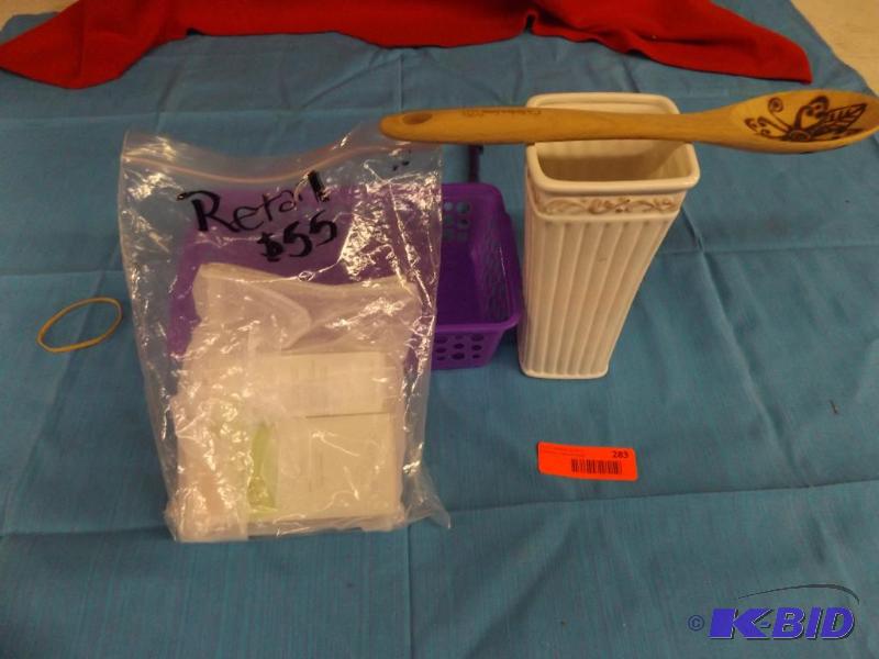 lot 283 image: Mary Kay Items, Microderm Abrassion Set, deco...
