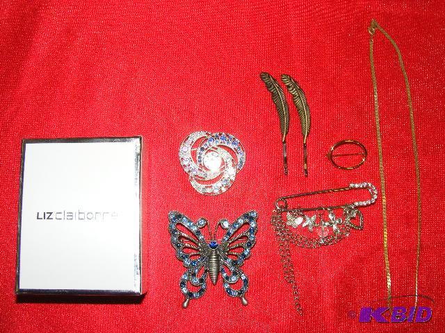 lot 37 image: Lot of Jewelry Pieces...