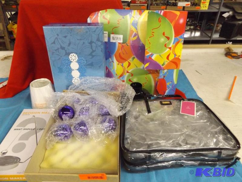 lot 46 image: Gift boxes, Decision Maker, blue bulbsorname...