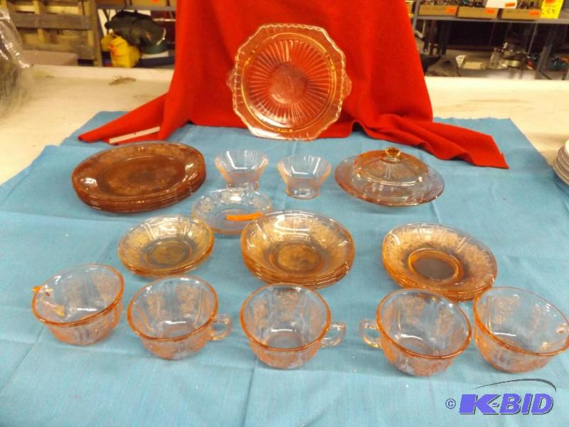 lot 53 image: Depression glass cups, plates and bowls...