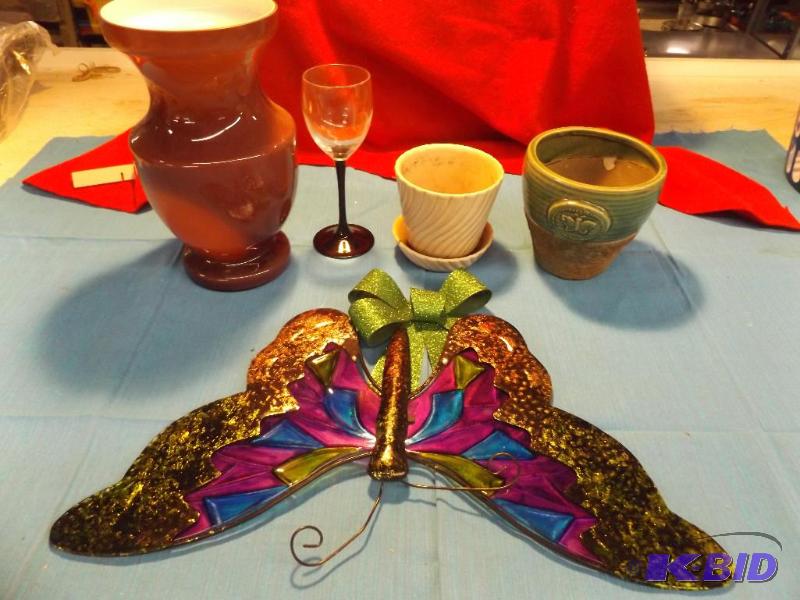 lot 93 image: Decorative Butterfly, 2 flower pots and vase...