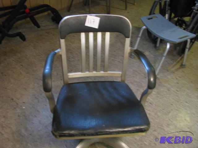 lot 117 image: vintage vinyl and chrome office chair ...