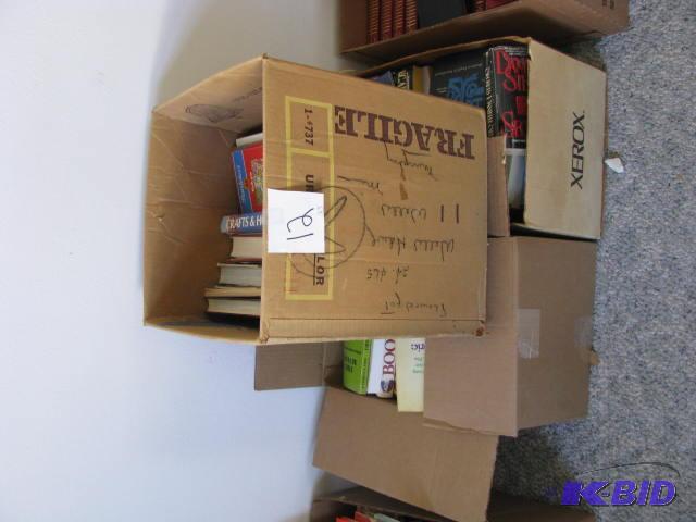 lot 12 image: Lot of vintage books (hobbies, novels, genera...