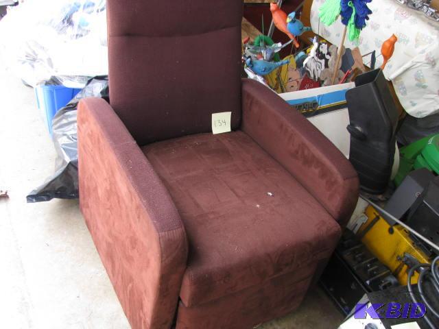 lot 134 image: Brown recliner could use a light cleaning...