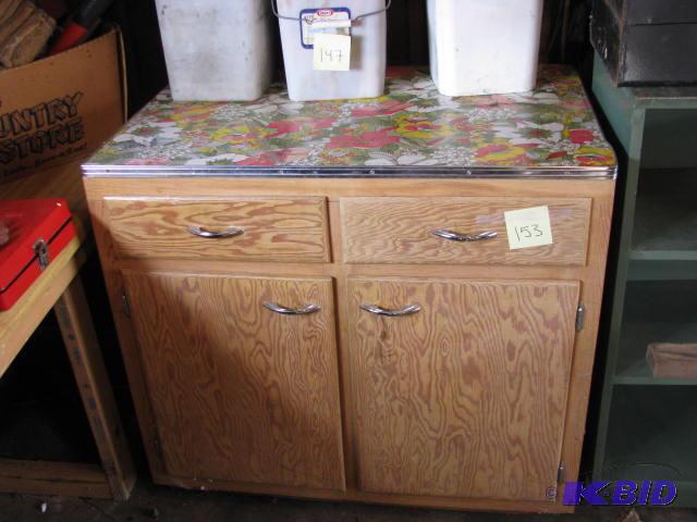 lot 153 image: vintage cabinet in good condition. see photos...