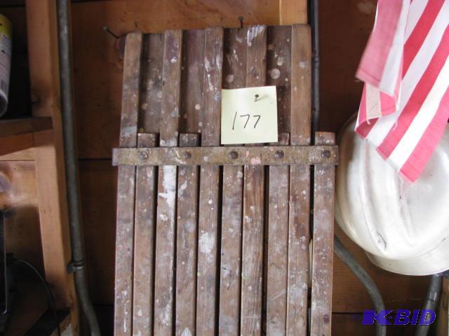 lot 177 image: single wood telescoping scaffold piece for pa...